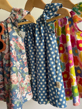 Size 00 Flutter Sleeve Dress