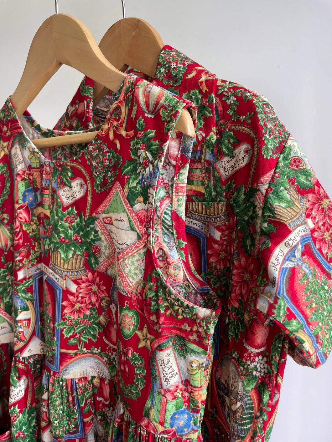 Vintage Christmas - Button Up Shirt