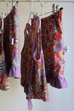 'Sunday Market' - Set
