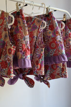 'Sunday Market' - Set