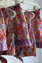 'Sunday Market' - Set